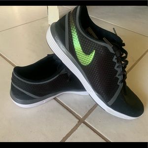 Nike women’s Lunarlon